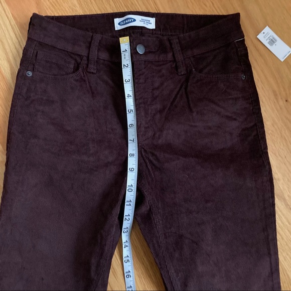 NWT Old Navy mid-rise corduroy skinny pants - Picture 5 of 6